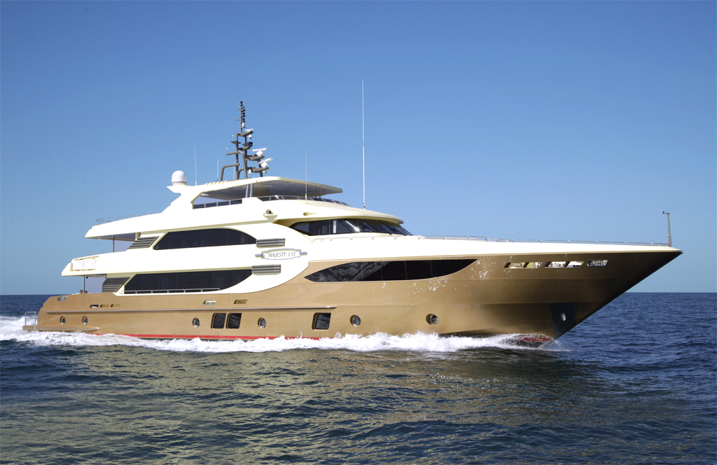 super yacht charter tahiti